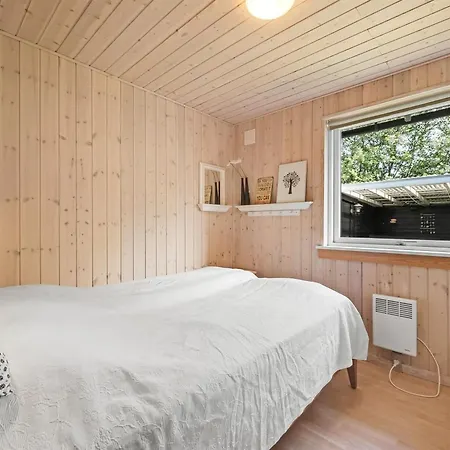 Fido - 500m To The Fjord By Interhome